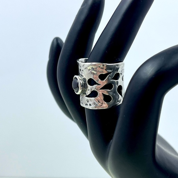 Vintage 925 Sterling Silver Stamped Large Ring With Red Stone - Picture 5 of 9